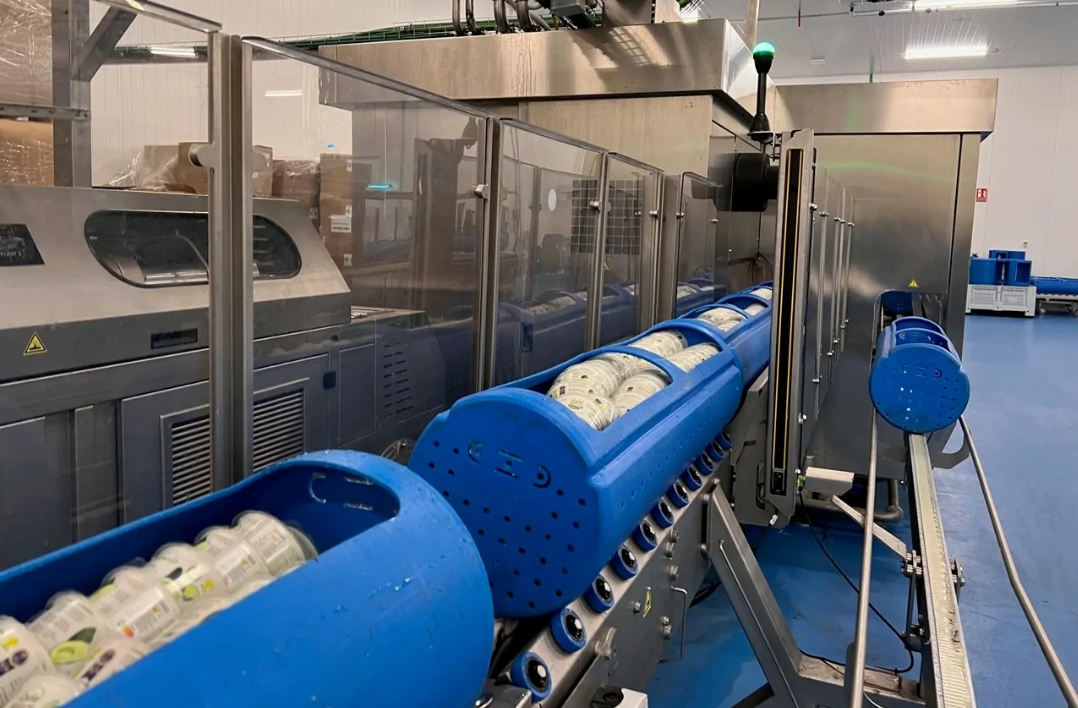 Máquina de HPP de la compañía burgalesa Hiperbaric.