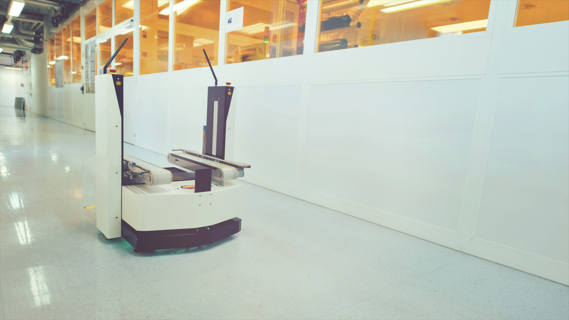 ASTI Mobile Robotics amplía su gama de robótica móvil con los Boxmover, tecnología avanzada para cargas ligeras